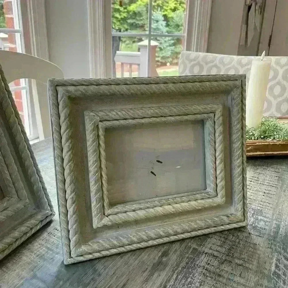 Wooden Picture Frames (2), Beautiful Light Blue - Picture 5 of 5